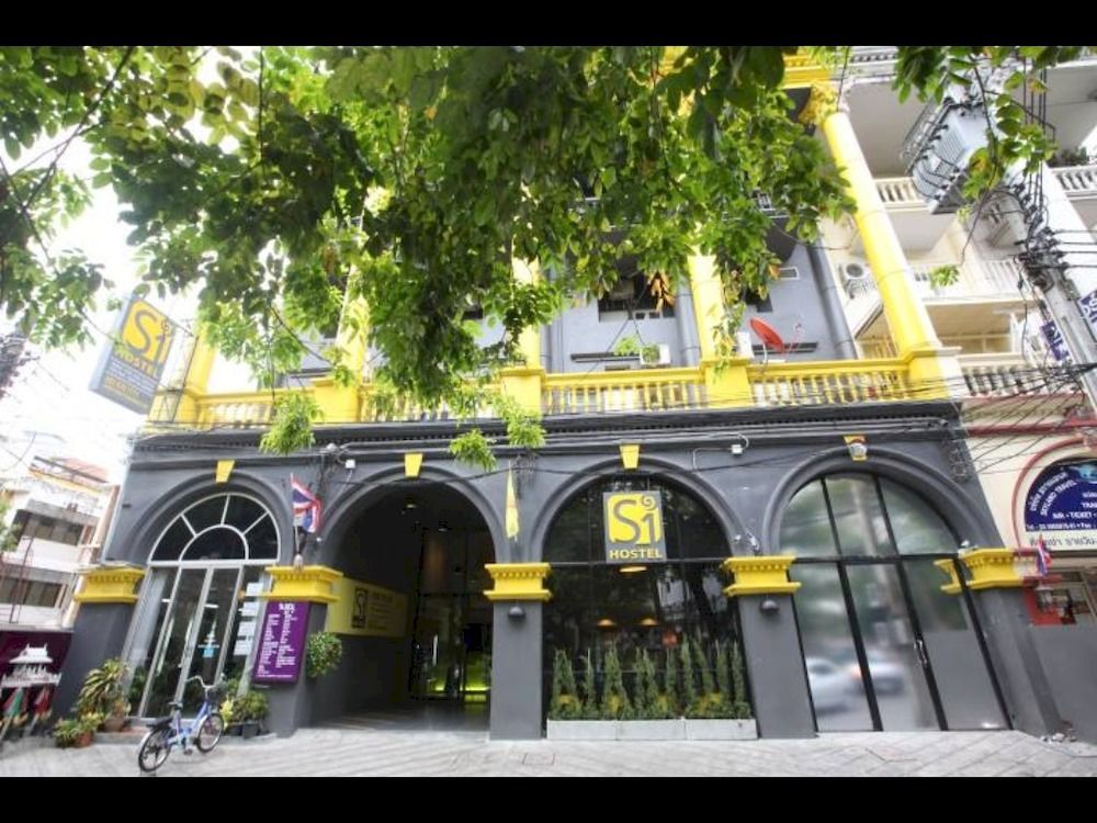 S1Hostel Bangkok Exterior photo